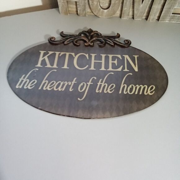 Kitchen‎ Metal Sign " Kitchen The Heart Of The Home" Oval Brown - Picture 1 of 7